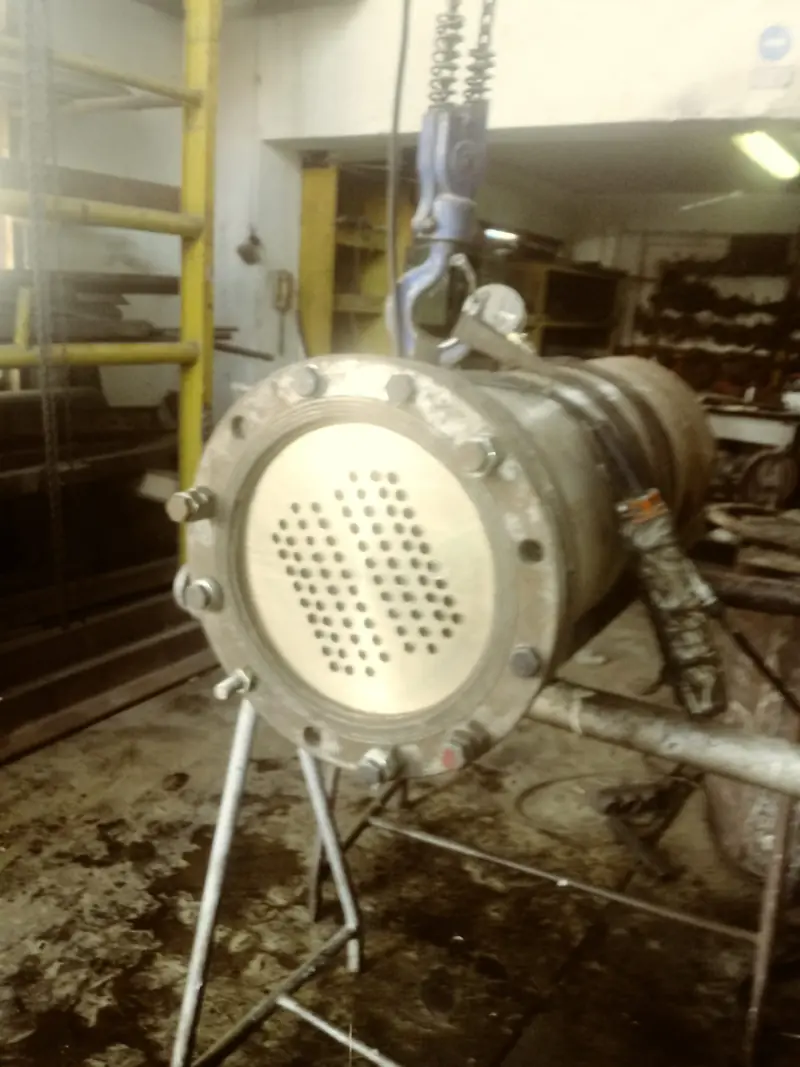Completed exchanger during lifting