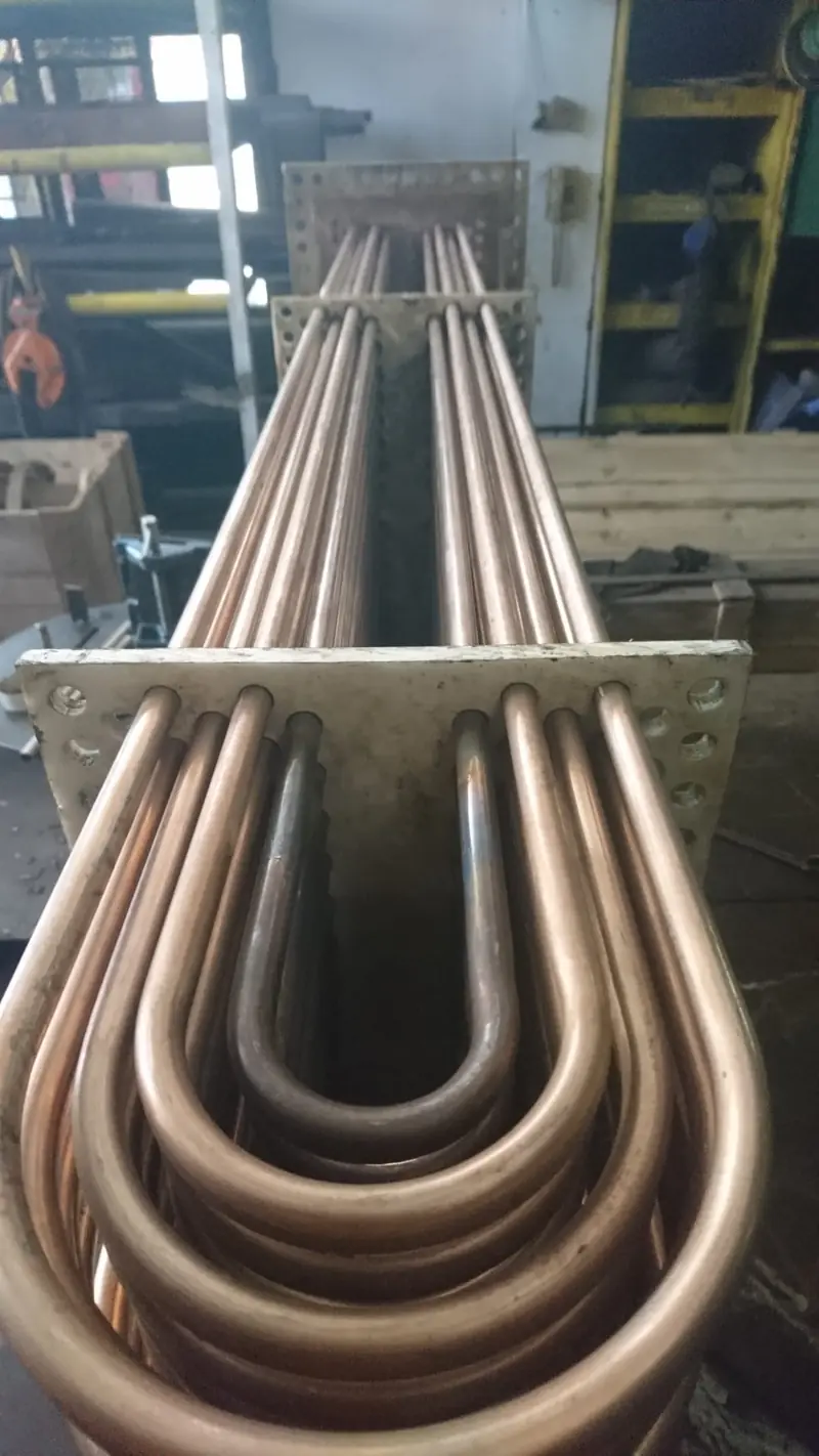 U-bend section and tube spacing